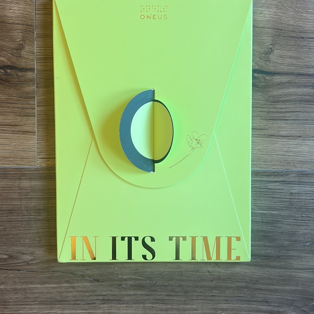 ONEUS In Its Time album - Picture 3 of 4